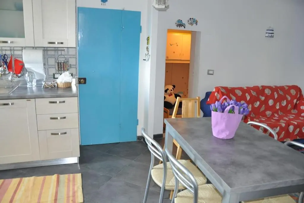 Вилла Bellissima Casa A Picco Sul Mare ! Телларо 0*,  Италия